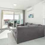 M&l Apartment